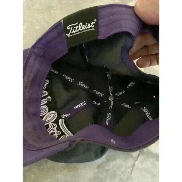 Titleist ProV1 FJ FootJoy Golf Pro Grey Hat Strapback Patch Adjustable Cap - Picture 6 of 6